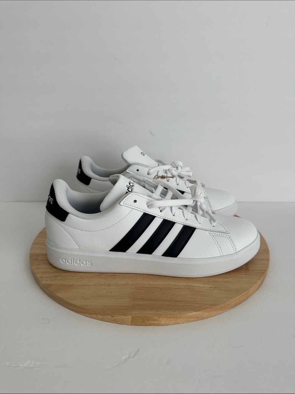 adidas Grand Court 2.0 Womens Sneakers